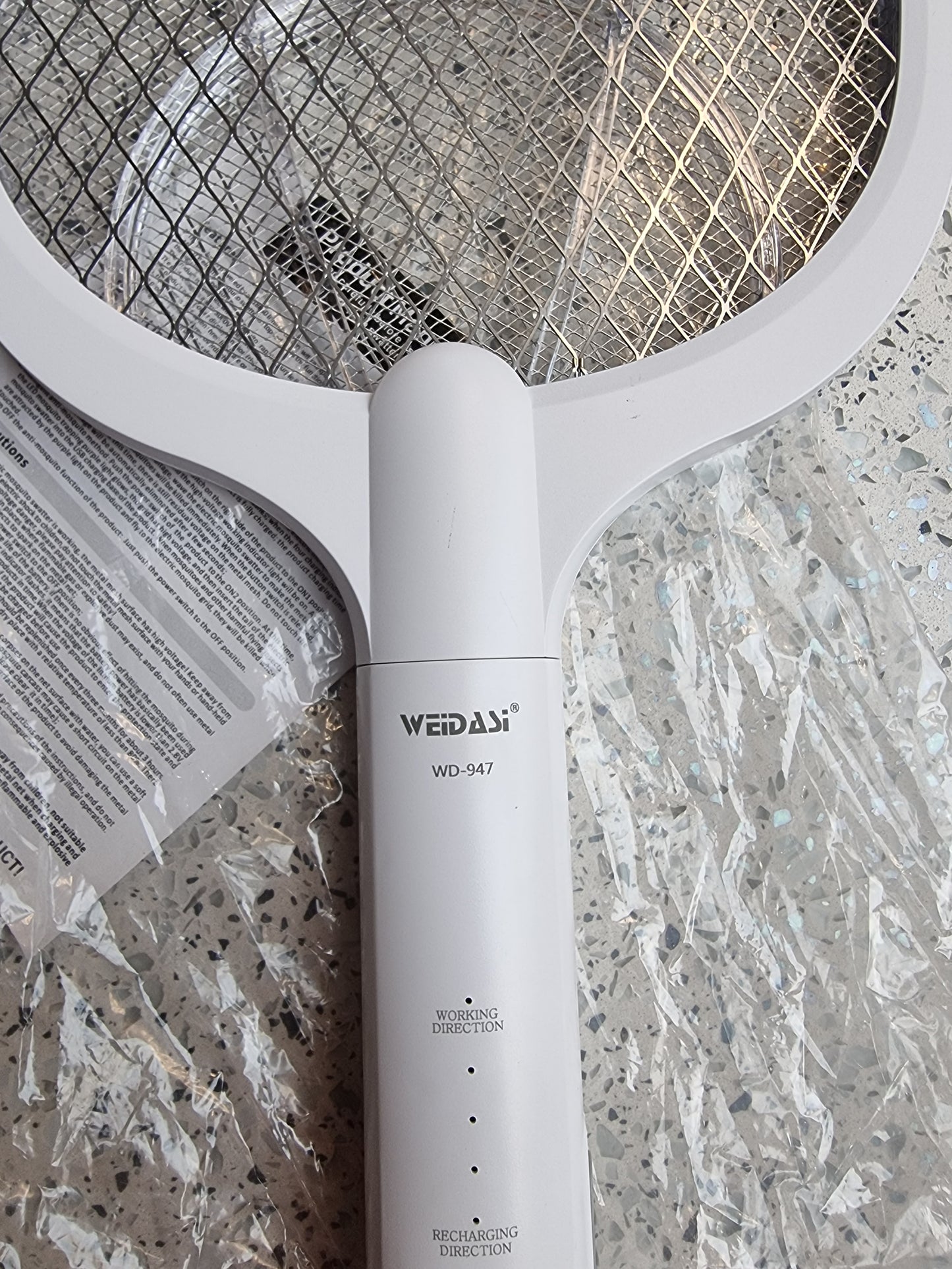 Raqueta Pro Electrica Mata Mosquitos Moscas Plus Con Base